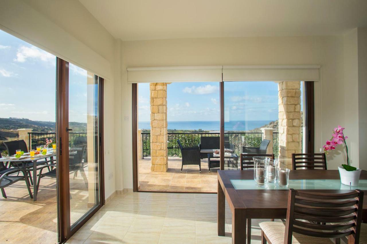 Villa Blue Jadeite Peyia Bagian luar foto
