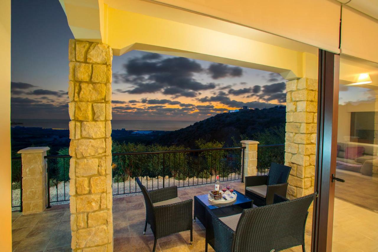 Villa Blue Jadeite Peyia Bagian luar foto