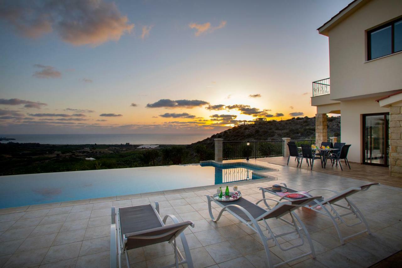 Villa Blue Jadeite Peyia Bagian luar foto