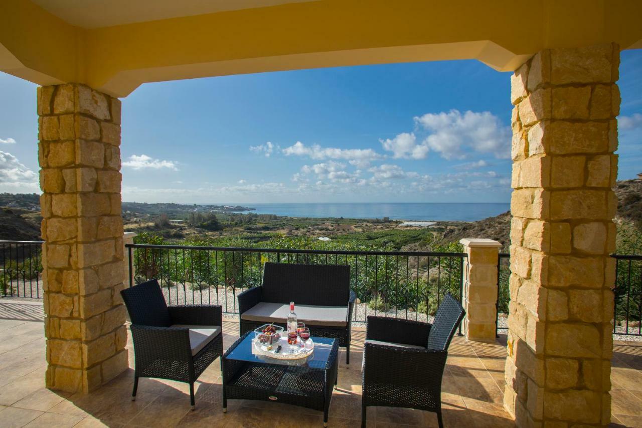Villa Blue Jadeite Peyia Bagian luar foto